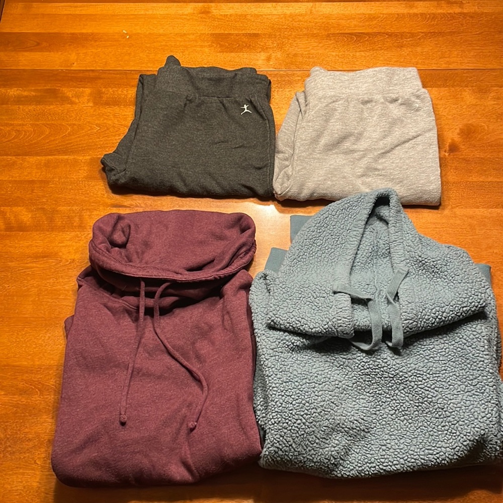 Lot of comfy loungewear! Size Medium